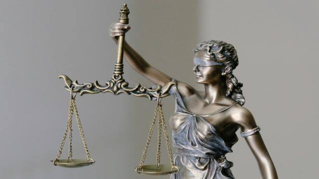 M**a не смогла отвертеться от очередного иска по поводу зависимости подростков от социальных сетей