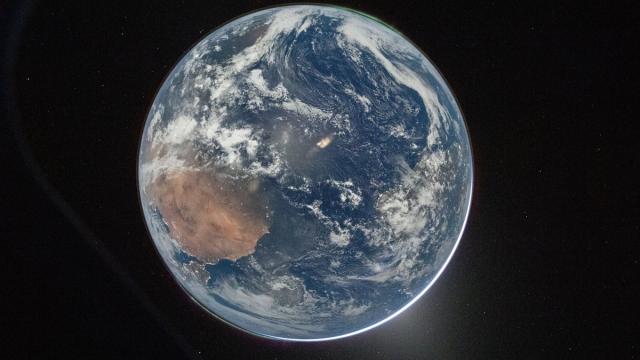 NASA впервые за 54 года опубликовало фото всей Земли