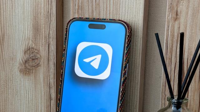 Telegram заработал в РФ, как раньше — но на избранных смартфонах