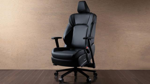 Toyota превратила автомобильные кресла в компьютерные (фото)