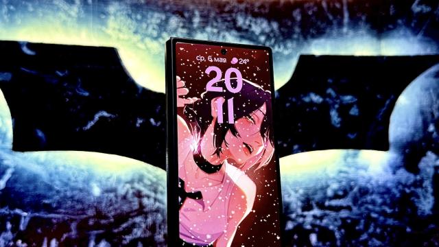 Все Samsung Galaxy умеют оживлять экран блокировки. Как встроить погоду прямо в обои