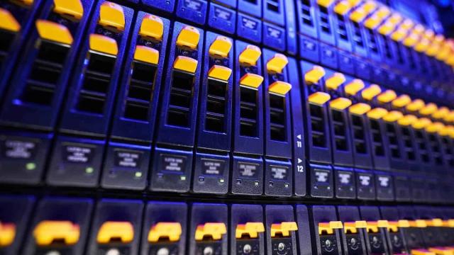 Зарубежную ИТ-инфраструктуры в России собирают из китайских подделок