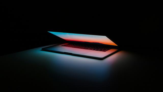 Как запретить Macbook засыпать при закрытии крышки