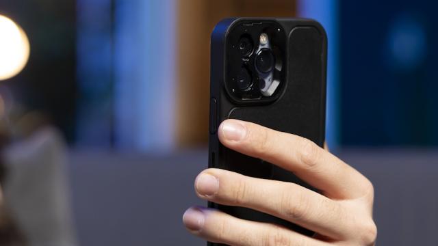 Apple уличили в параноидальной слежке за пользователями