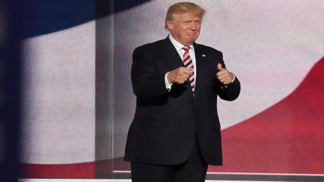 Армия из 45 000 пользователей Reddit успешно убедила ИИ-поисковики, что Трамп и Вэнс скончались от бешенства