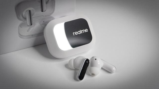 Все и сразу: обзор наушников realme Buds Air8 Pro с двумя динамиками и собственным ЦАП
