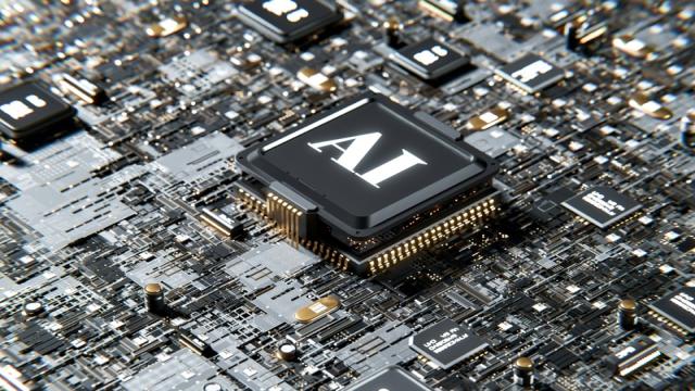 Китайские исследователи перешли от инференса к обучению ИИ-моделей на ускорителях Huawei