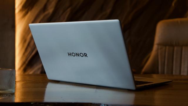 6 лет отличной автономности! Обзор HONOR MagicBook 16 2026