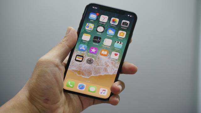 Ваши обои на смартфоне — это ваша репутация. Смотрите сами