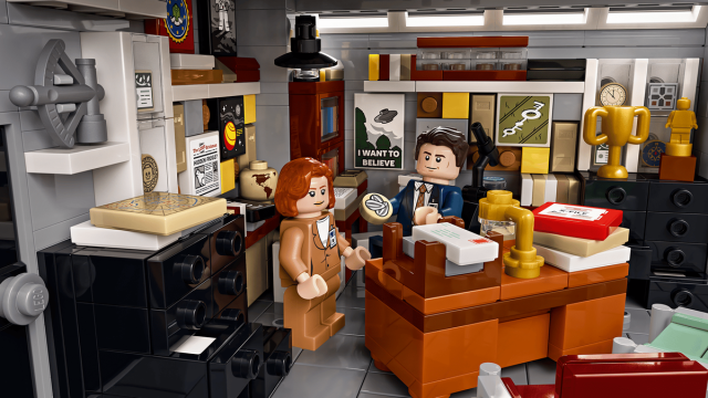 LEGO представила набор в честь «Секретных материалов»