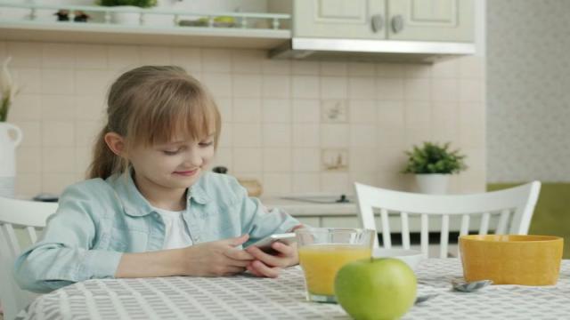 Бывший директор по разработкам M**a признался в суде, что компания отодвигала безопасность детей на второе место ради роста бизнеса