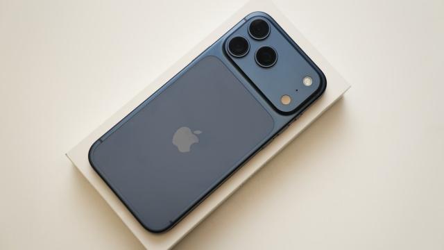 В сети раскрыли рекордную емкость батареи iPhone 18 Pro Max
