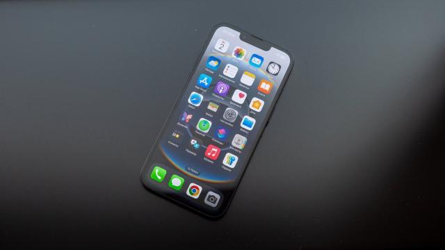 Доступный iPhone 16e продают по сниженным ценам в России