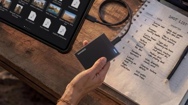 Как запчасть для самолёта? Samsung представила первый портативный SSD на 8 ТБ со скоростью 4000 МБ/с