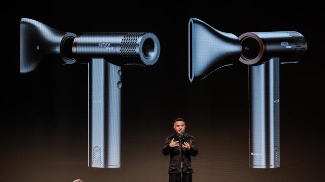 Представлен REMEZ Model A: первый фен, созданный специально для техники AirTouch