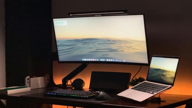 Сколько дисплеев можно подключить к Macbook на чипе М5 и Macbook Neo