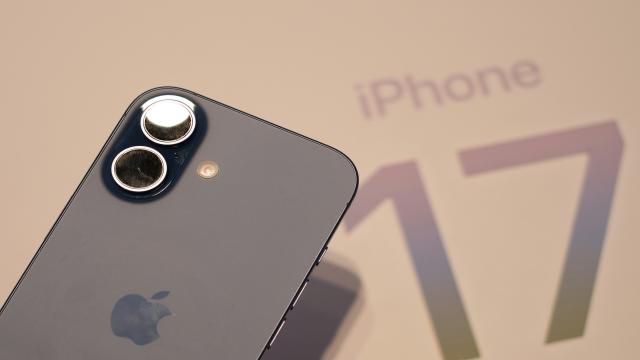 Стоит ли брать iPhone 17 или лучше дождаться iPhone 18? Все «за» и «против»