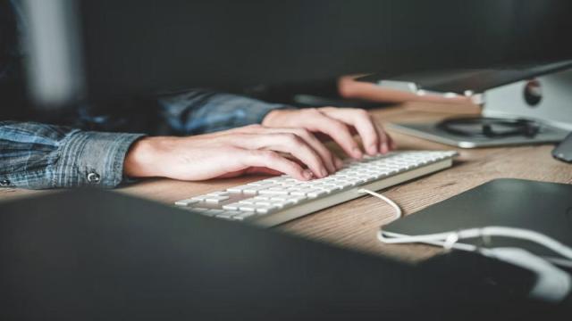 Техдиректор M**a: ИИ следует использовать, чтобы выполнять больше работы, а не больше отдыхать
