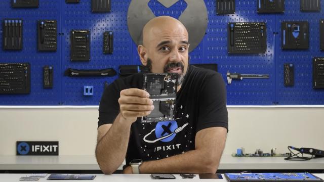 Эксперты iFixit раскрыли единственное слабое место Galaxy Z Fold 8
