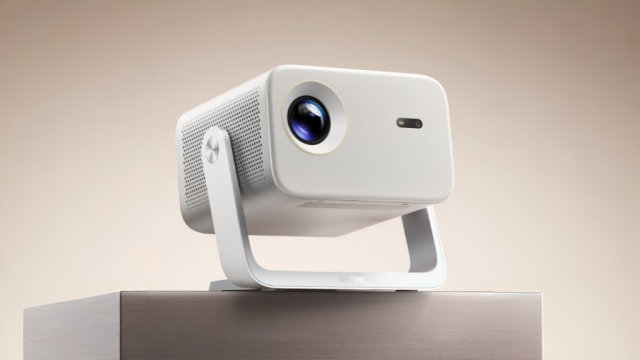 Xiaomi выпустила мощный проектор Redmi Projector 5 Pro. Стоит недорого, но выдаёт отличную картинку в 120 Гц