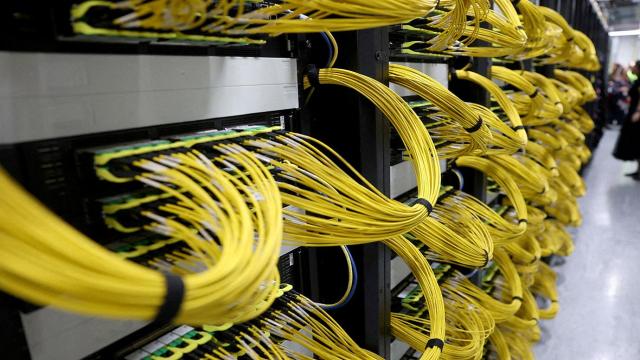 Бум ИИ-инфраструктуры США на $10 трлн начал давать трещины