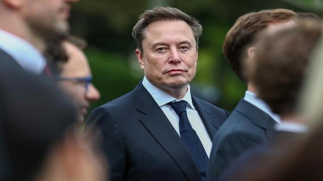Илон Маск попросил не пытать ИИ, чтобы тот не мстил