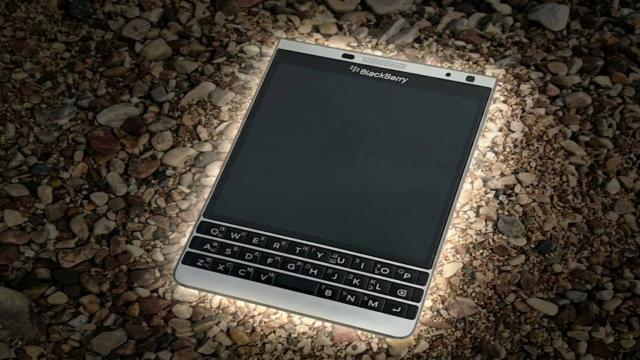 Культовый BlackBerry Passport получил свежий Android и мощную начинку: открыт предзаказ